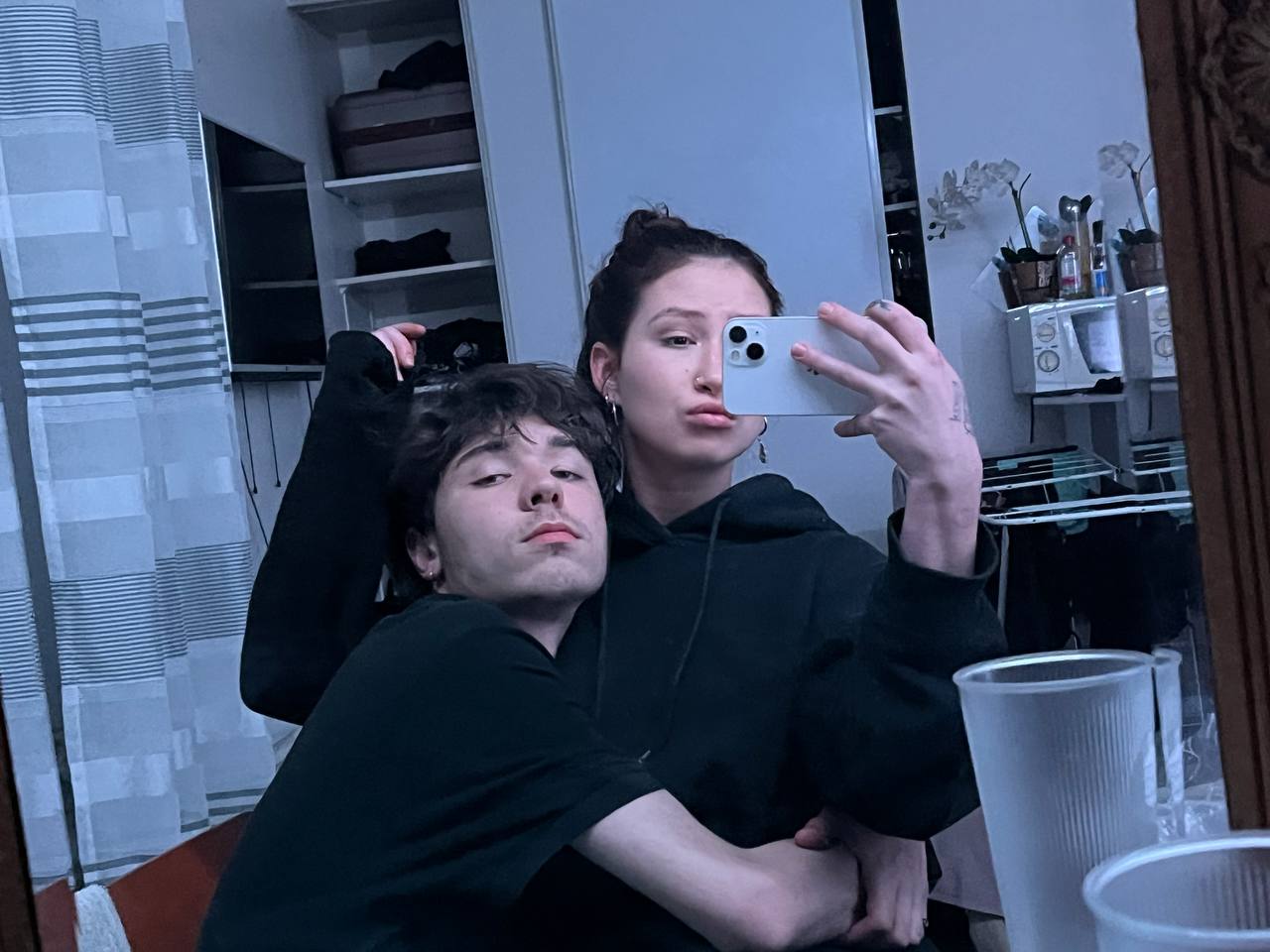 Friend moment 4